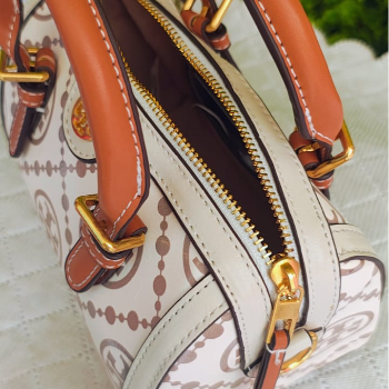 TORY BURCH - T Monogram barrel petite bag-https://media.vyaparify.com/vcards/products/184113/product_1744100467_67f4dc7338a73.png Image