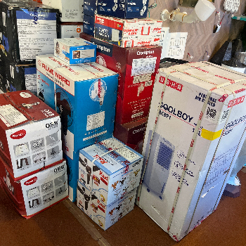 Electrician-https://media.vyaparify.com/vcards/products/184418/product_1744178420_67f60cf430fd2.png Image