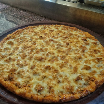 Cheese Burst Pizza-https://media.vyaparify.com/vcards/products/184871/product_1744254818_67f7376296a90.png Image