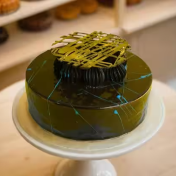 Classic Chocolate Cake (500 gm)-https://media.vyaparify.com/vcards/products/188148/product_1744458668_67fa53ac11d88.png Image