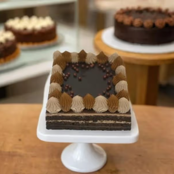 Double Delight Naked Chocolate Cake (500 gm)-https://media.vyaparify.com/vcards/products/188165/product_1744460242_67fa59d2242ab.png Image