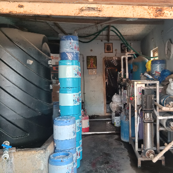 MINERAL WATER-https://media.vyaparify.com/vcards/products/189875/product_1744799794_67ff883277bcc.png Image