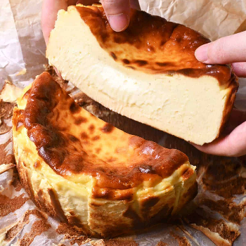 Burnt Basque  Cheesescake 1200g-https://media.vyaparify.com/vcards/products/189928/product_1744804969_67ff9c6983c17.png Image