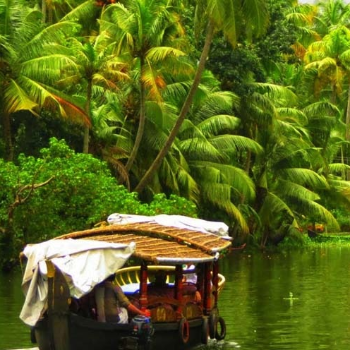  KERALA BACKWATER TOURS SRI PALANI ANDAVAR TRAVELS Ndira Nagar , Kurangu Chavadi ,Near ANS Dhivyam Jewellers ,Omalur Main Road, Salem-636004.