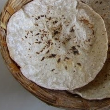 Jowar Bhakri-https://media.vyaparify.com/vcards/products/193420/product_1745165376_68051c40c187c.png Image