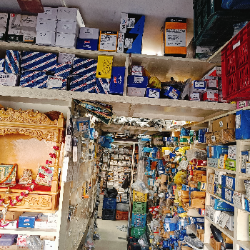 Shoes-https://media.vyaparify.com/vcards/products/195563/product_1745409671_6808d687e7654.png Image