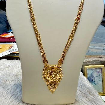 Antique Gold Temple-Inspired Pendant Necklace with Coin Detailing-https://media.vyaparify.com/vcards/products/195796/product_1745416272_6808f0507e902.png Image