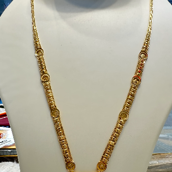 Antique Gold Temple-Inspired Pendant Necklace with Coin Detailing-https://media.vyaparify.com/vcards/products/195799/product_1745416272_6808f050ce509.png Image