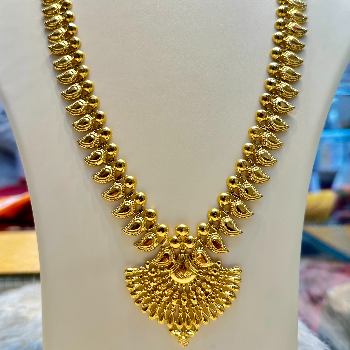 Peacock Feather-Inspired Gold Choker Necklace or Haar-https://media.vyaparify.com/vcards/products/195809/product_1745416752_6808f2305547c.png Image