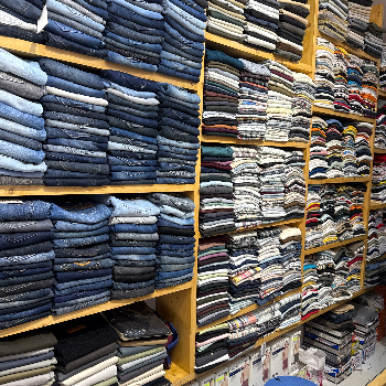 Jeens-https://media.vyaparify.com/vcards/products/196222/product_1745476625_6809dc110ebbd.png Image