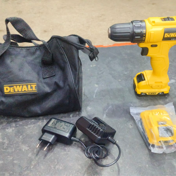 Hardware-https://media.vyaparify.com/vcards/products/196488/product_1745488127_680a08ff061ac.png Image