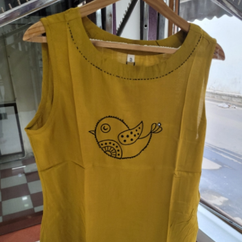 Short Tops for Women in Sikar – Jaipuria Sarees-https://media.vyaparify.com/vcards/products/196967/product_1745497644_680a2e2cd357d.png Image