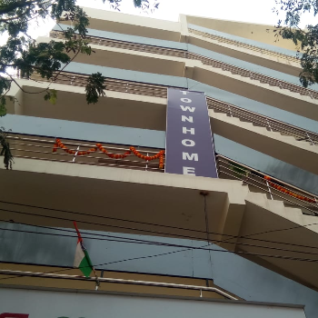 Hotels-https://media.vyaparify.com/vcards/products/204626/product_1746084571_681322db99683.png Image