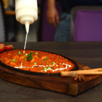 Indian Veg Curries-https://media.vyaparify.com/vcards/products/206233/product_1746158066_681441f28918b.png Image