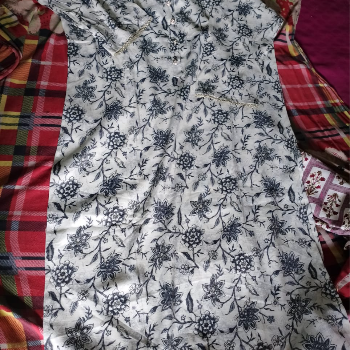 Cloth-https://media.vyaparify.com/vcards/products/207969/product_1746182549_6814a195a315d.png Image