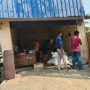 Tiffin-https://media.vyaparify.com/vcards/products/211608/product_1746260174_6815d0cee9fd1.png Image