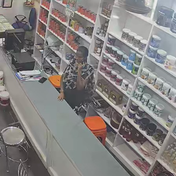 Paints-https://media.vyaparify.com/vcards/products/212100/product_1746267586_6815edc2616a4.png Image