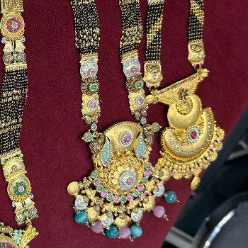 Traditional Maharashtrian Mangalsutra Collection-https://media.vyaparify.com/vcards/products/212343/product_1746366673_681770d1c2eec.png Image