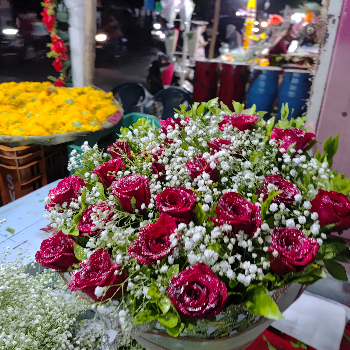 Flowers b-https://media.vyaparify.com/vcards/products/214092/product_1746445700_6818a584d6d69.png Image