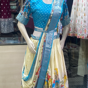 Half saree-https://media.vyaparify.com/vcards/products/215597/product_1746540742_681a18c62dec9.png Image