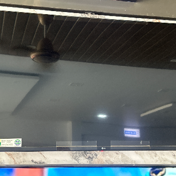 Lg smart led-https://media.vyaparify.com/vcards/products/215771/product_1746614809_681b3a19e48ac.png Image