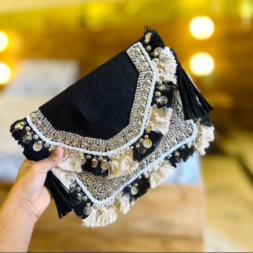 Handmade Antique Boho Selling Bag-https://media.vyaparify.com/vcards/products/222863/product_1746873095_681f2b0715efe.png Image