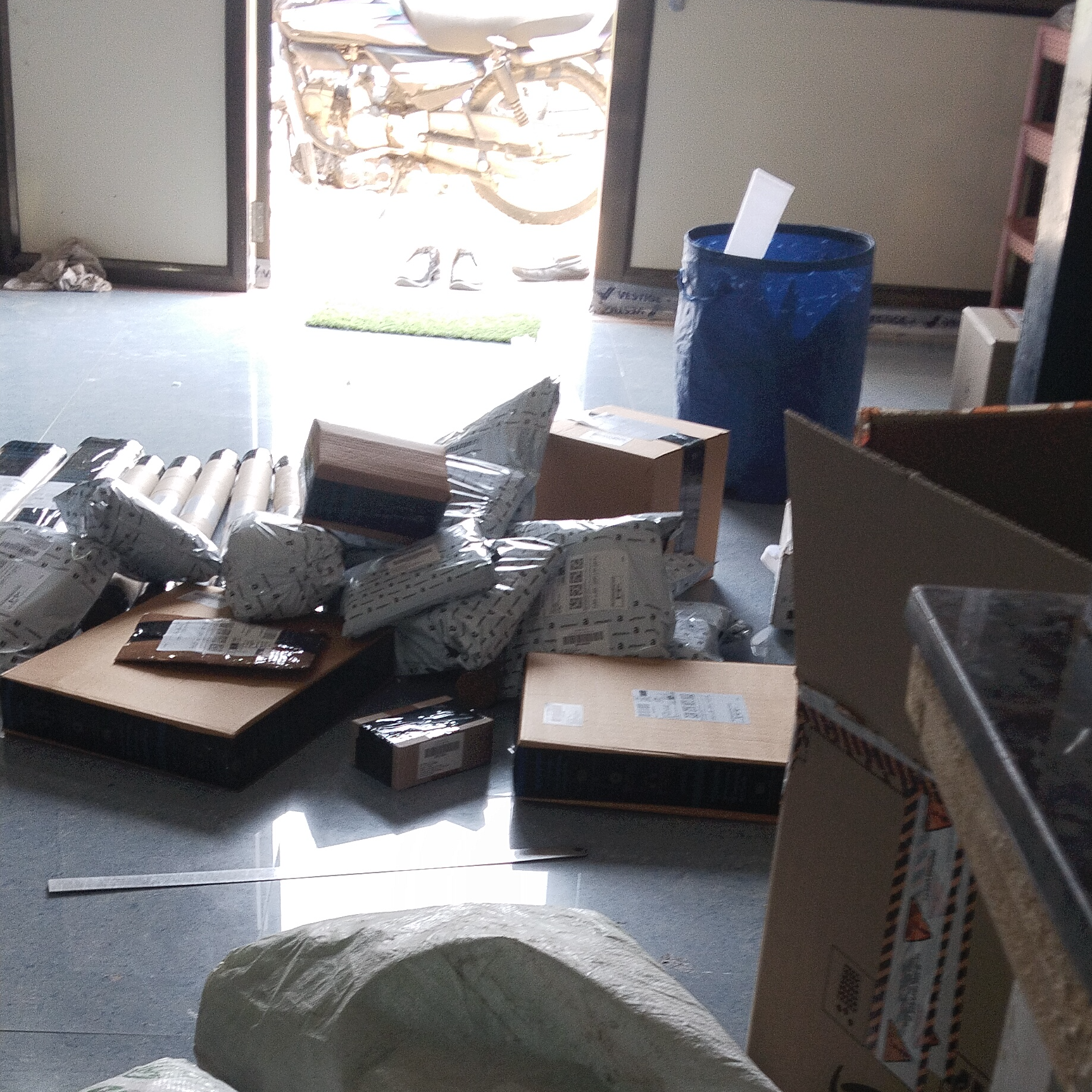 CAL BAX GLOBAL-https://media.vyaparify.com/vcards/products/224024/product_1747028178_682188d256aef.png Image