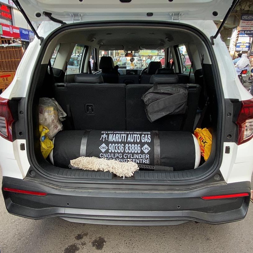 Kia Carens LOVATO CNG kit installation-https://media.vyaparify.com/vcards/products/224062/product_1747029636_68218e8425e1c.png Image
