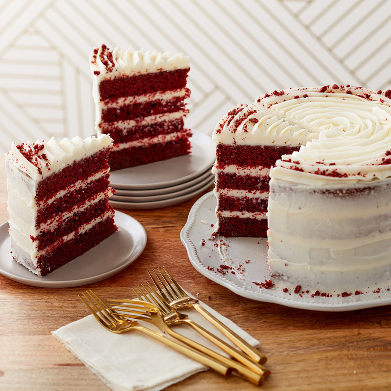 Red velvet cake with cheese cream-https://media.vyaparify.com/vcards/products/225147/product_1747060121_68220599d8870.png Image