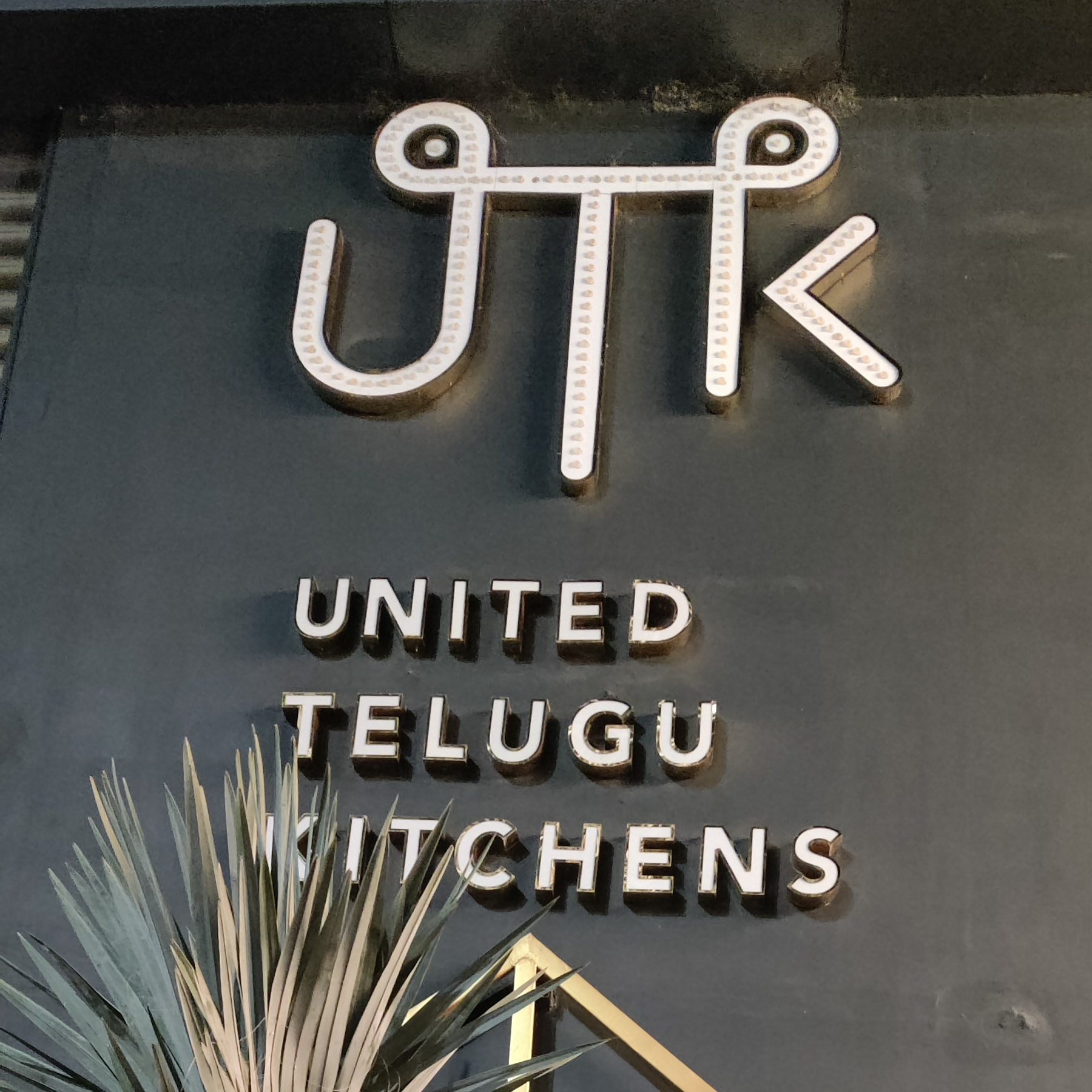 Pavankumar-https://media.vyaparify.com/vcards/products/227407/product_1747144273_68234e51cf820.png Image