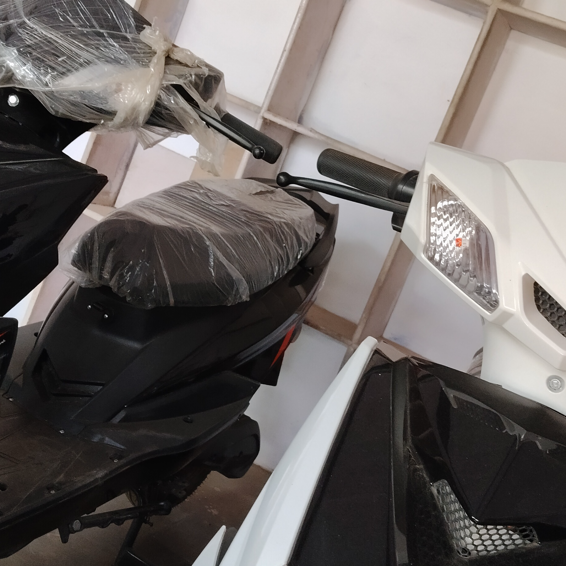 Ev motors-https://media.vyaparify.com/vcards/products/230783/product_1747224842_6824890ab6366.png Image