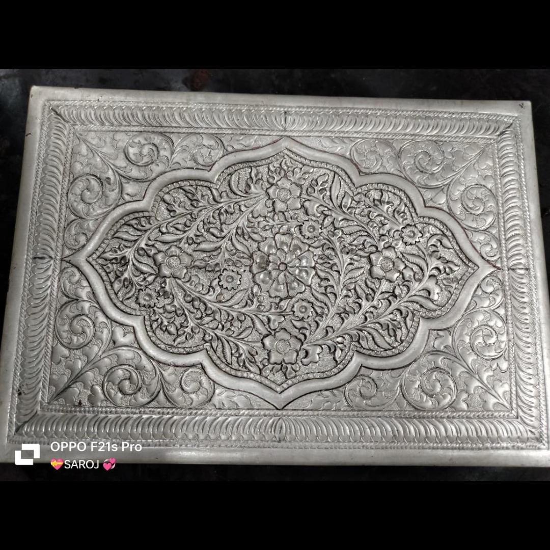 SILVER ARTIFICIAL-https://media.vyaparify.com/vcards/products/230818/product_1747225068_682489ec9fe81.png Image