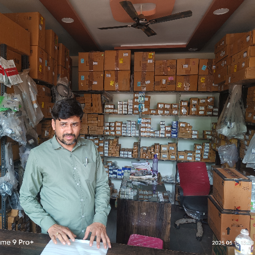 Auto mobiles-https://media.vyaparify.com/vcards/products/232646/product_1747296098_68259f6232e0b.png Image