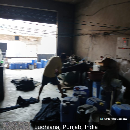 Cloth-https://media.vyaparify.com/vcards/products/244997/product_1747726245_682c2fa5ecd89.png Image