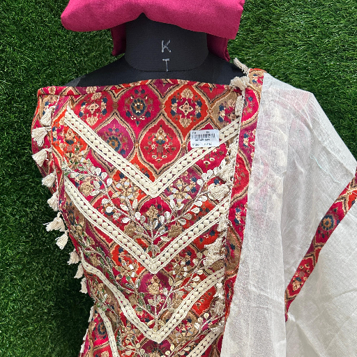 Soft Cotton Jaipuri Unstich suit-https://media.vyaparify.com/vcards/products/249086/product_1747880948_682e8bf4c62cf.png Image