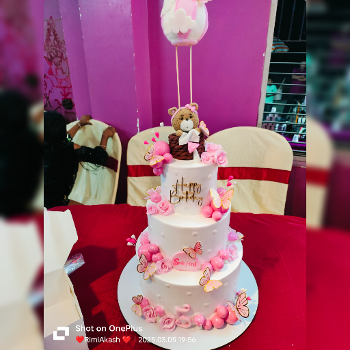 3 Tier Design Cake in New Alipore, Kolkata-https://media.vyaparify.com/vcards/products/251805/product_1747977439_683004df075f2.png Image