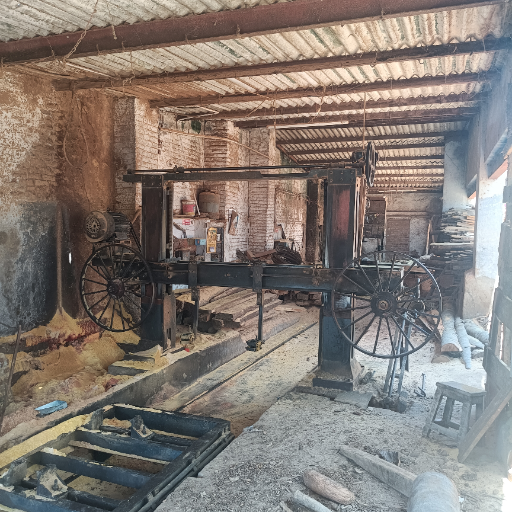 UPVC WOOD WORK-https://media.vyaparify.com/vcards/products/252062/product_1747981053_683012fd38813.png Image