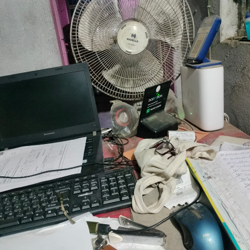 Mobile Shop-https://media.vyaparify.com/vcards/products/258754/product_1748257386_68344a6af07b7.png Image