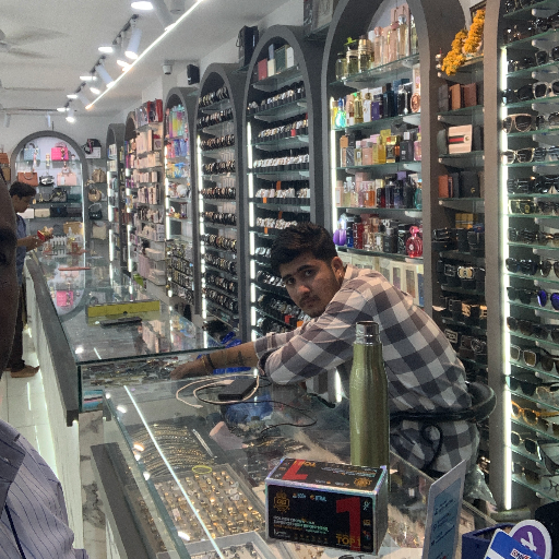 Kirshan Seetlani-https://media.vyaparify.com/vcards/products/261357/product_1748361602_6835e1820ceae.png Image