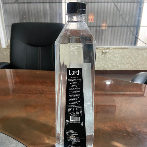 Water bottle-https://media.vyaparify.com/vcards/products/261456/product_1748411692_6836a52c0d0c8.png Image