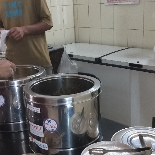 Food restaurant-https://media.vyaparify.com/vcards/products/269940/product_1748850554_683d577a206b0.png Image