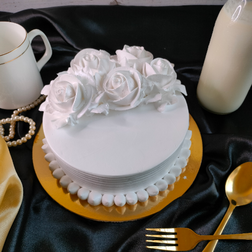 White Crystal Rose Cake | Order in New Alipore Kolkata-https://media.vyaparify.com/vcards/products/285394/product_1749360700_6845203c89ff5.png Image