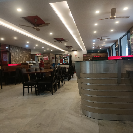 Hotel-https://media.vyaparify.com/vcards/products/294401/product_1750162724_68515d24cb254.png Image