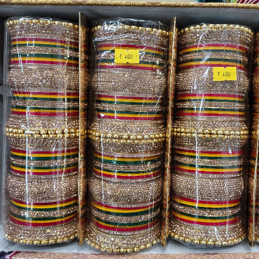 Bangles (Chuda Set)-https://media.vyaparify.com/vcards/products/310213/product_1752925581_687b858d79e47.png Image