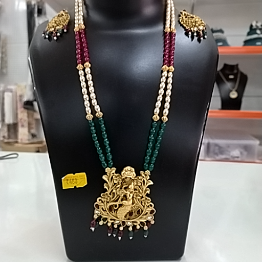 Artificial jewellery-https://media.vyaparify.com/vcards/products/310243/product_1752927157_687b8bb578cb2.png Image