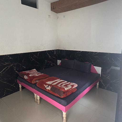 NON AC ROOM-https://media.vyaparify.com/vcards/products/317077/product_1753885134_688a29cea2807.png Image