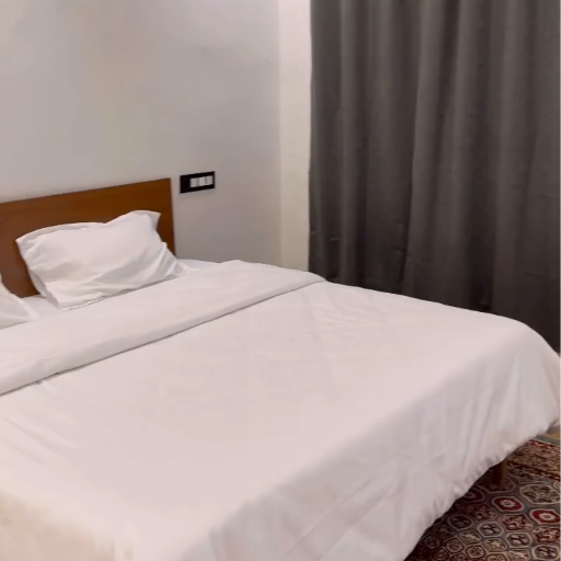  EXECUTIVE ROOM HOTEL GURUKRIPA RESIDENCY NARMADA NAGARJOBATS B I BANK KE PICHE JOBAT JOBAT