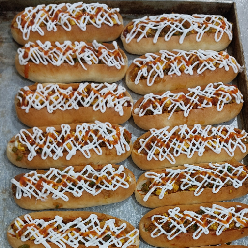 Paneer Hot Dog-https://media.vyaparify.com/vcards/products/327244/product_1755070053_689c3e65c635d.png Image