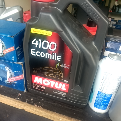 Engine oil-https://media.vyaparify.com/vcards/products/331659/product_1755670567_68a5682709316.png Image