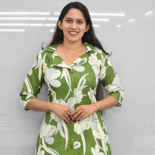 Kurti sets-https://media.vyaparify.com/vcards/products/333678/product_1755857745_68a84351554dc.png Image